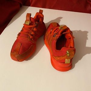 Size 6 Red SL Loop